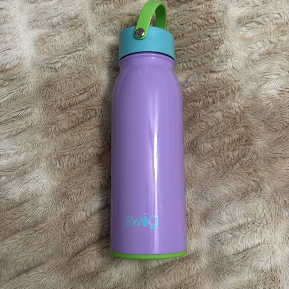 Swig Flip + Sip Bottle